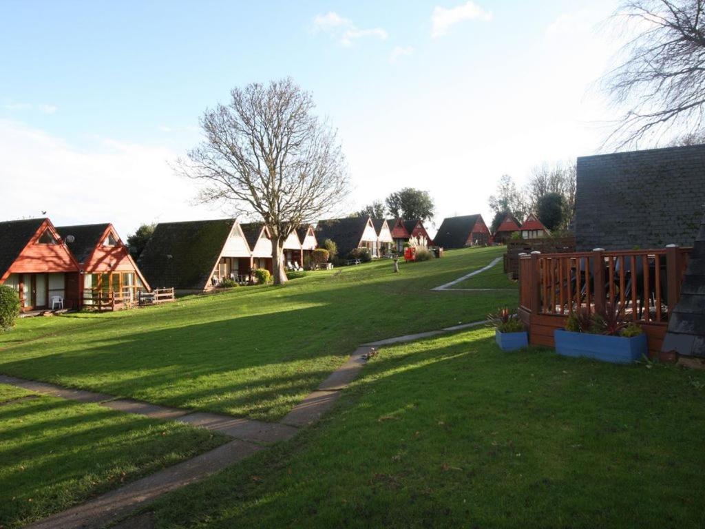 Chalet Brightstone Kingsdown Cliffs Location With Indoor Pool, Tennis Court, Mini-Golf Short Walk To Beach And 3 Great Local Pubs Exterior photo