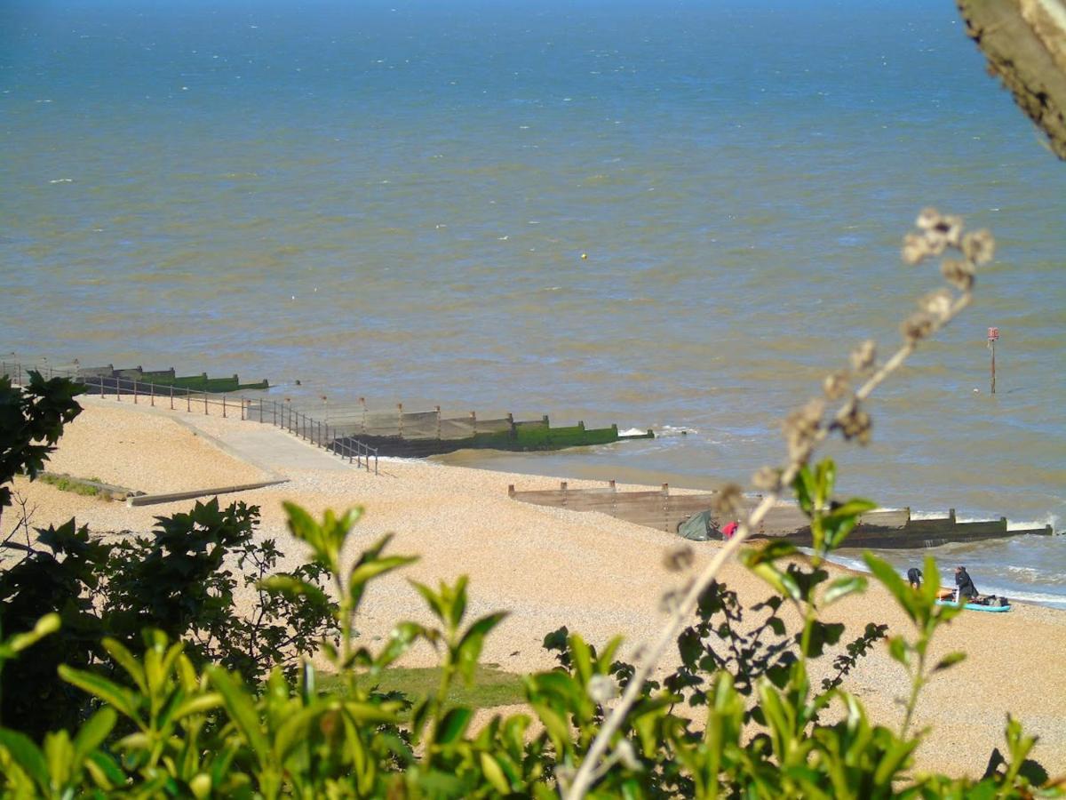 Chalet Brightstone Kingsdown Cliffs Location With Indoor Pool, Tennis Court, Mini-Golf Short Walk To Beach And 3 Great Local Pubs Exterior photo